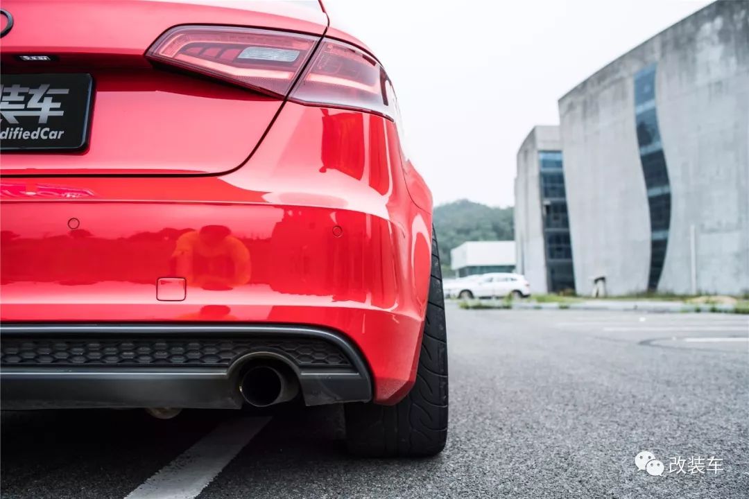 奥迪a3升级17款前杠,奥迪a335tfsi改装