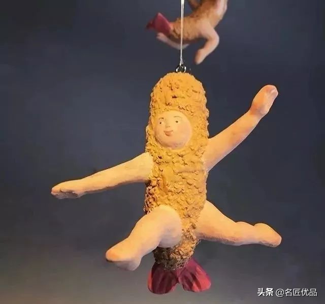 想不想开?这个贴着小胡子的女生,做出全世界最可爱的汽车