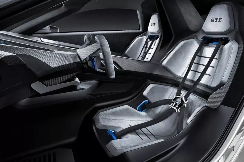 全新高尔夫15款,15款高尔夫旗舰R-Line版