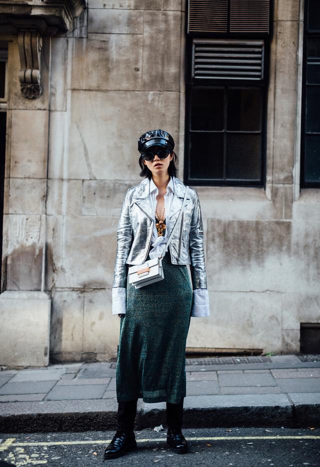 秋天穿搭不露腿保暖又好看,4种保暖时髦的秋季裙子穿搭