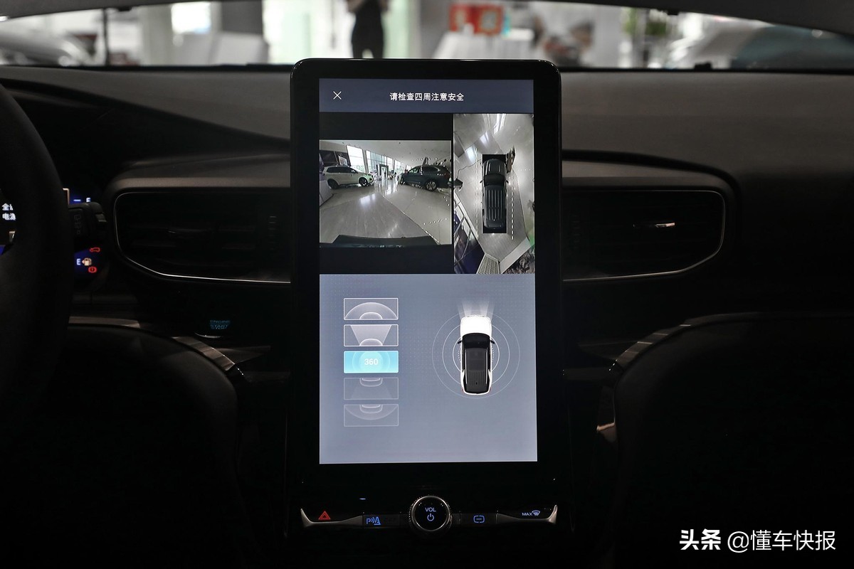 福特探险者钛金和风尚区别,福特探险者钛金版与风尚版
