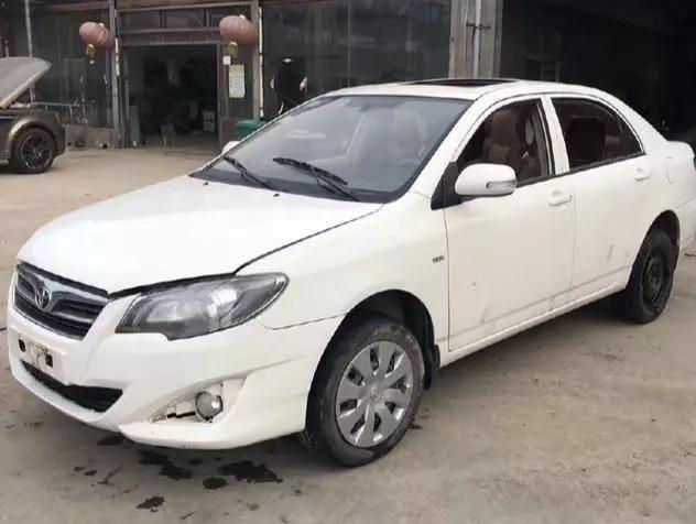 二舅当场揭露二手车商的套路，买二手花冠仅用了5000元