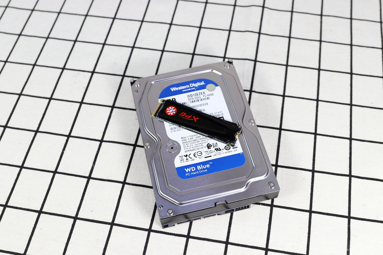 如何组装一台安静的主机,工作室主机经典配置