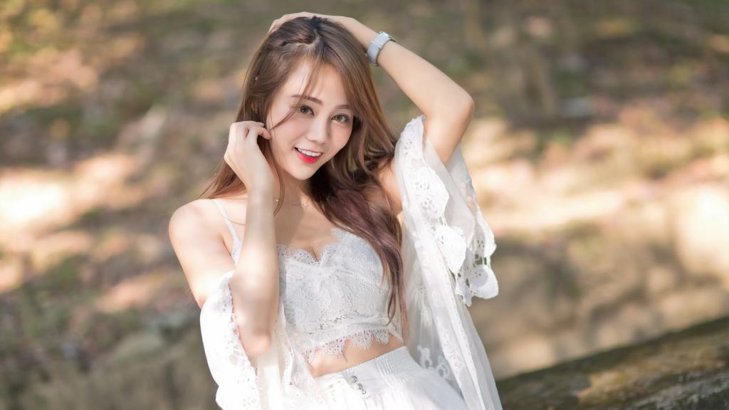 见异思迁的星座女,最容易为爱情妥协的三大星座