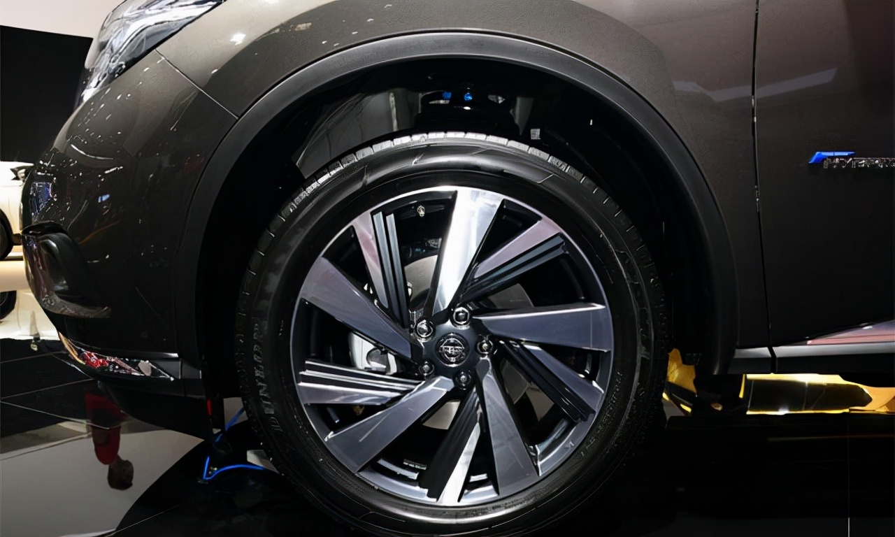 26万提了丰田汉兰达,日产楼兰已开14万公里