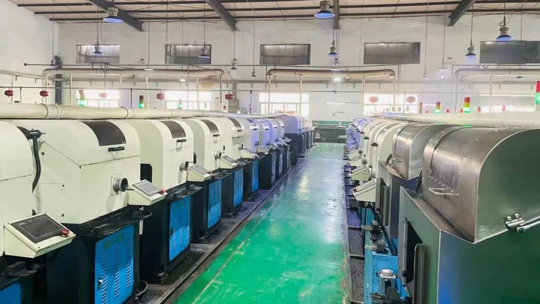 棰嗚窇绉樿瘈,灏忓法浜洪璺戦珮棰戞潗鏂欐柊璧涢亾