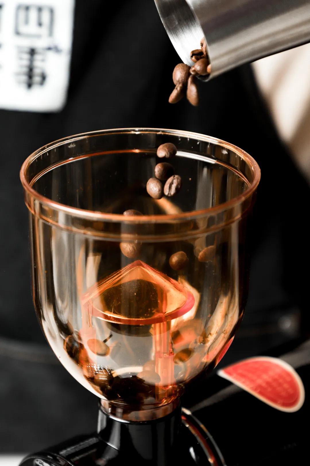 9.9鍏冨枬鑼跺枬鍜栧暋,9.9鍏冨枬鍠滆尪