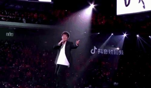 江苏卫视跨年是全开麦吗,江苏卫视跨年晚会live