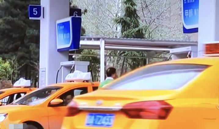 古城西安车如川,橙色新车真好看,这些“小黄蜂”是什么来头?