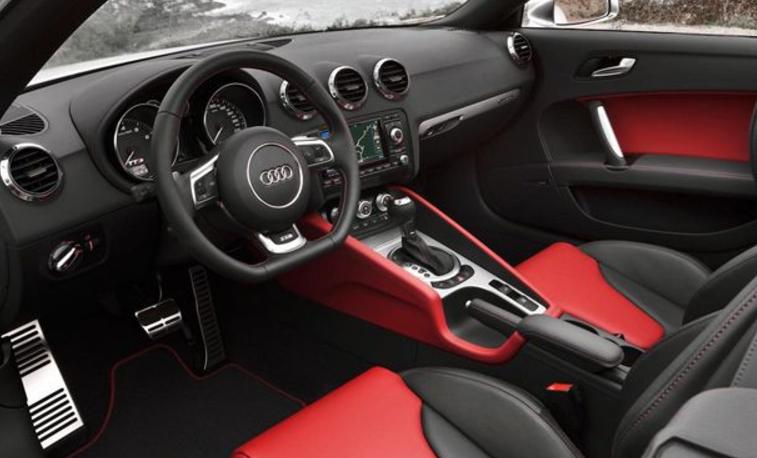 奥迪tt2003款ttroadster,奥迪tt45tfsiquattro