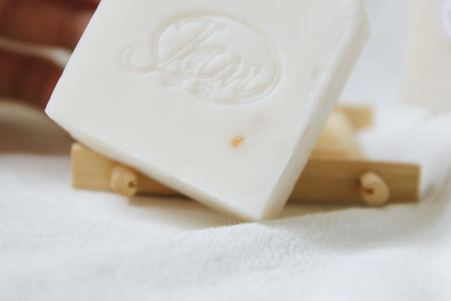 冷制手工皂在使用中很软什么原因,冷制手工皂出油斑