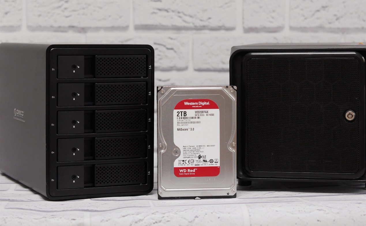 折腾NAS半年后的感受：也许我们需要的只是一个硬盘柜而已