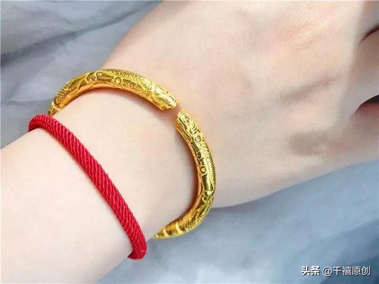 女人佩戴什么样的手镯最养人,女人一生最幸福的玉镯