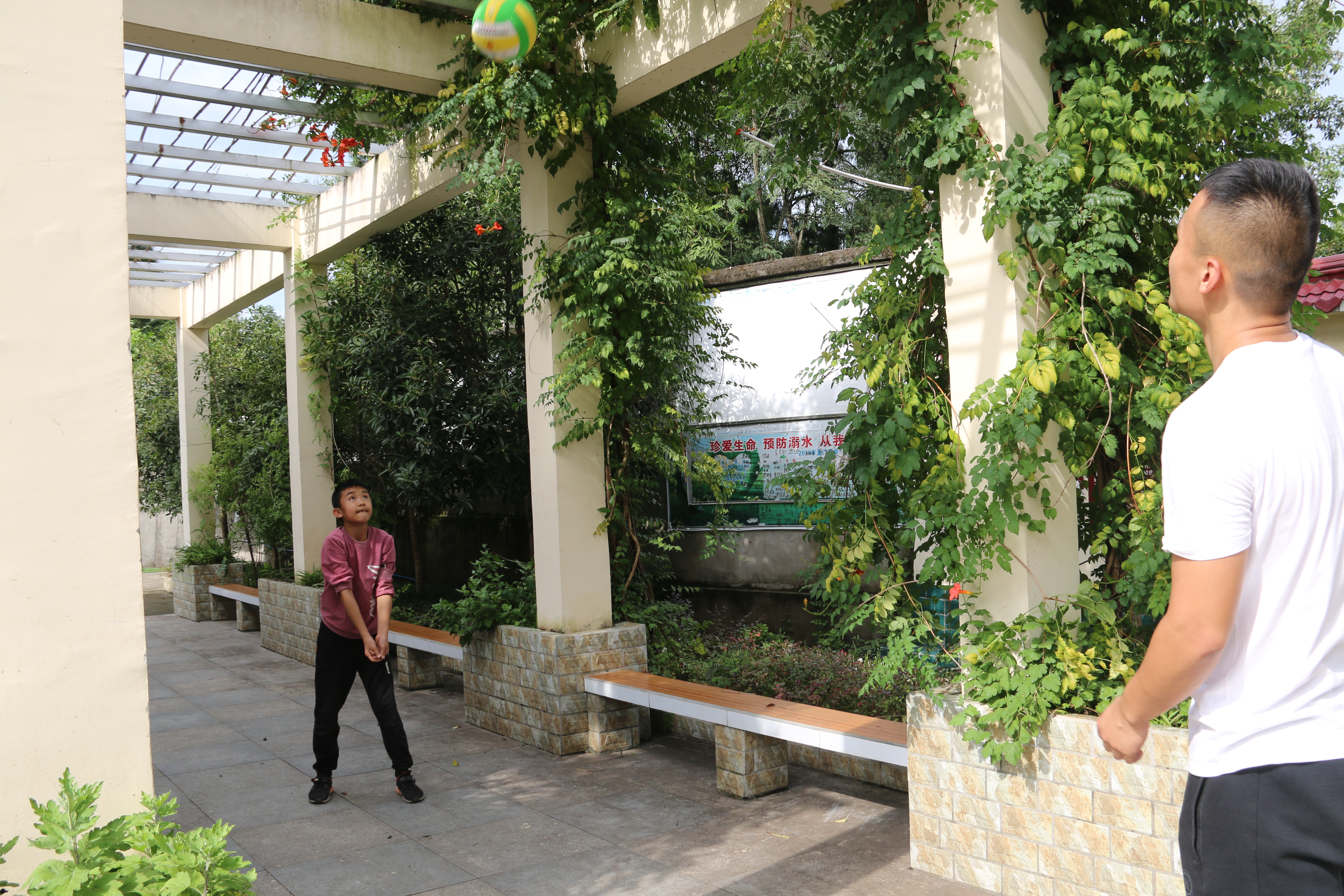 拼出来的冠军值得喝彩,乐至县石佛中学勇夺省级气排球分站赛首金