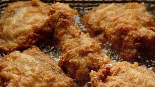 经常吃夜宵的都是什么心理,吃夜宵时有爽减肥就有多惨