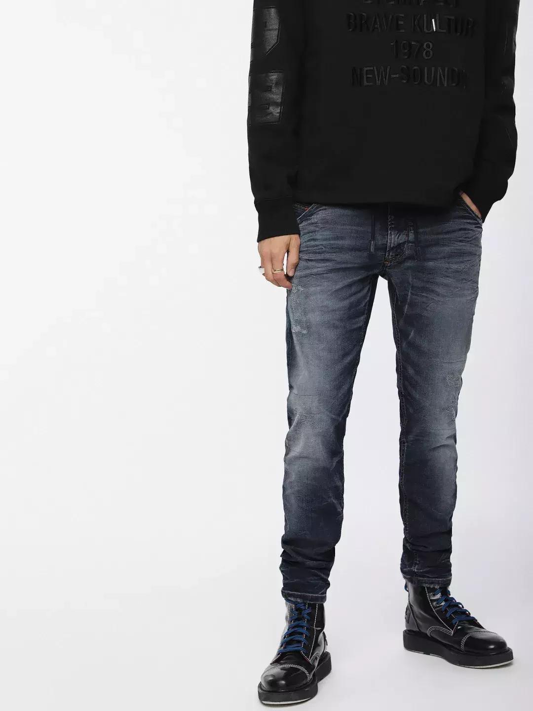 衣橱里的永恒经典牛仔裤,衣柜里的百搭牛仔裤