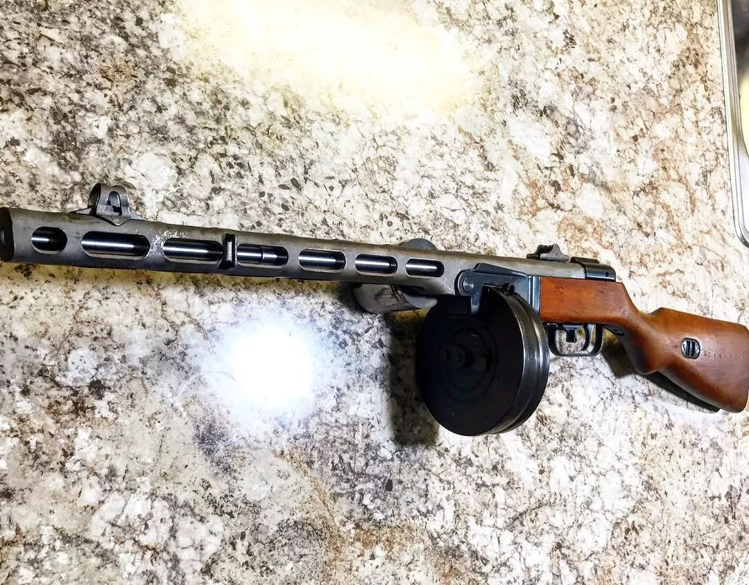 钓鱼钓出“二战神器”，苏军600万支打败德军，卫国战争胜利靠它