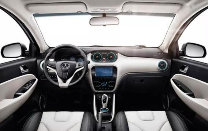 江淮iev5纯电动车该车在经过新能源政策的补助下售价18.8-4.8万元