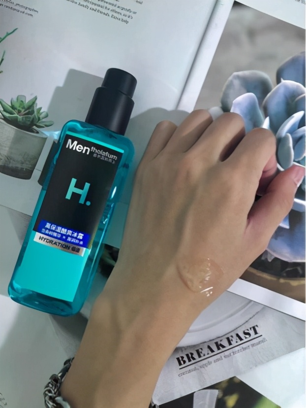 男生毛孔粗大用什么护肤品比较好,男生有什么好的护肤品推荐