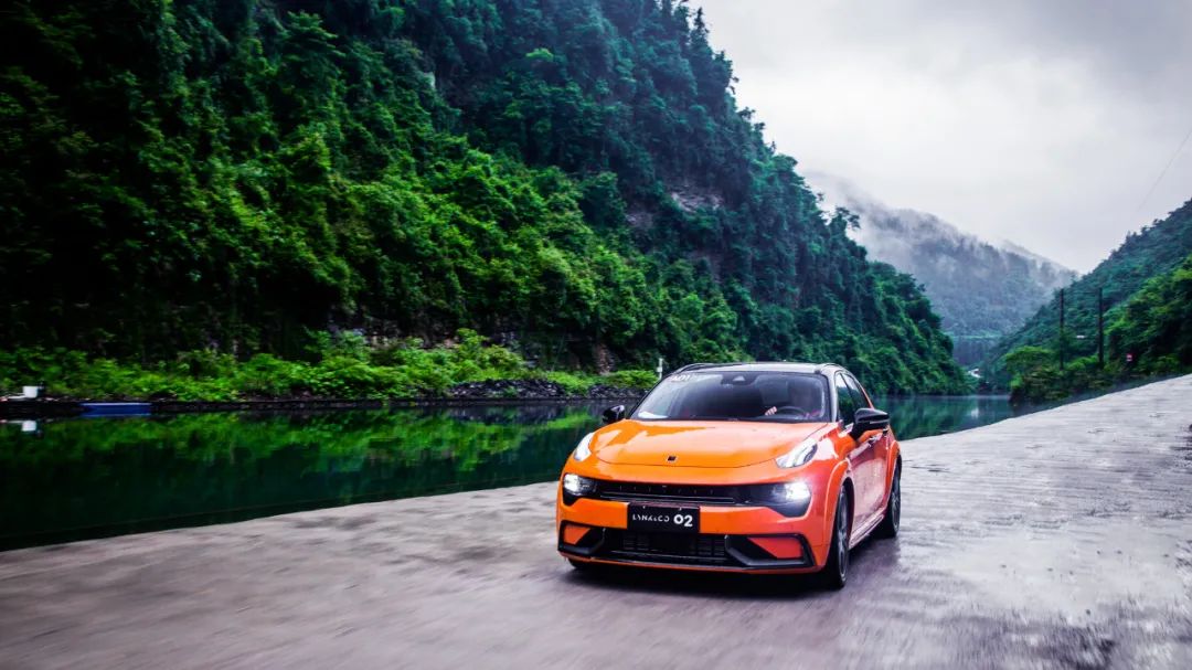 领克02hatchback后备箱空间,领克02hatchback2022