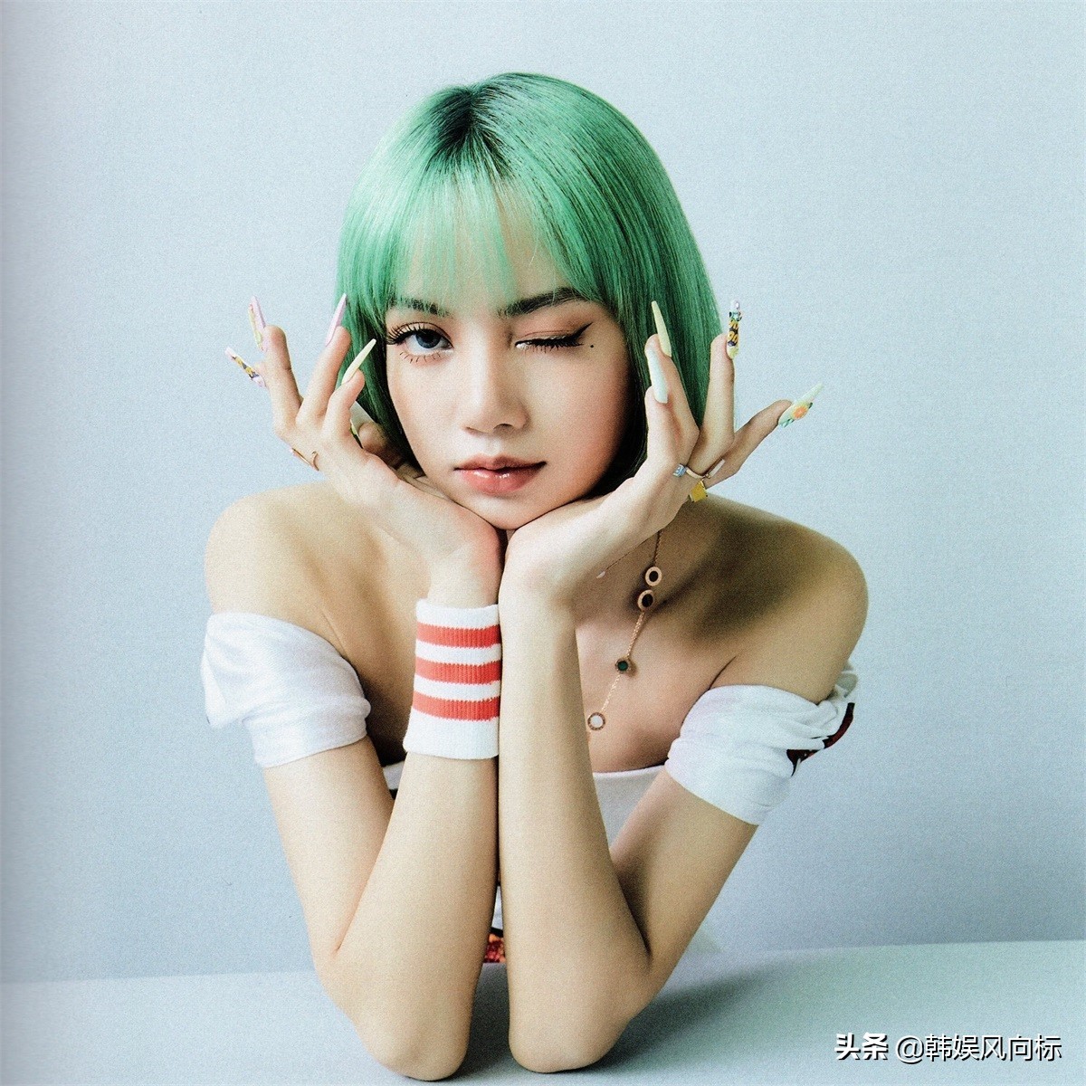 宝格丽派出咖啡卡车来支持BLACKPINKLisa，一个错误却引起注意