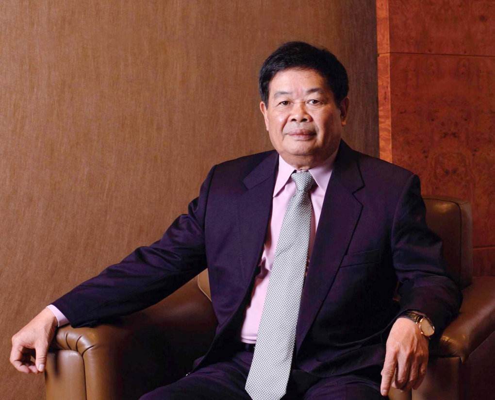 曹德旺为什么爱红颜知己,因红颜知己选择离婚的曹德旺