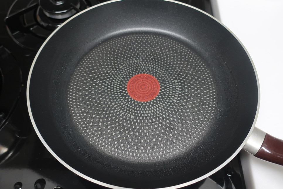 酸辣烤茄子教程,不辣的蒜蓉烤茄子做法