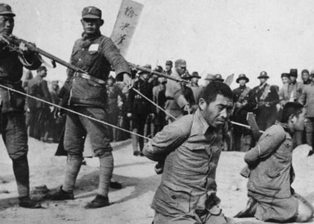 粟裕派他去做汉奸,为了装得像一点,他学了个五毒俱全