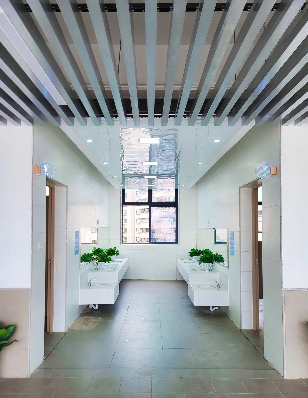 珠光路小学刚建时的照片,珠光小学现在变成什么样了