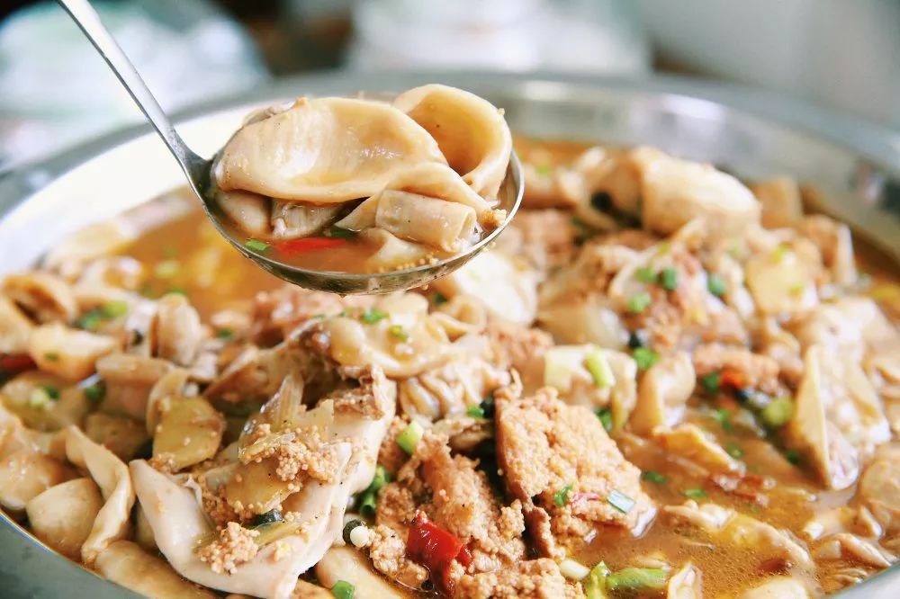 十堰老街鱼杂锅哪家好吃,十堰这家好吃的鱼杂馆你吃过吗