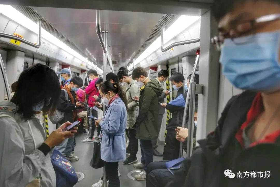 深圳复工第一天地铁站图,复工第一天的地铁