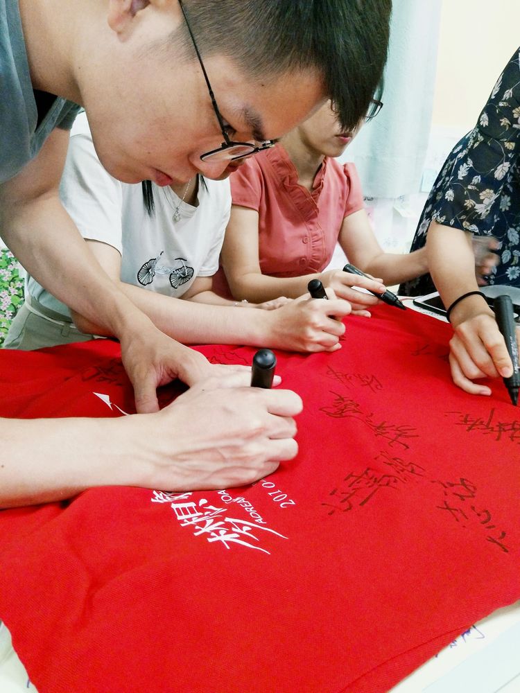 追逐梦想永不停歇,追逐梦想绽放灿烂生命