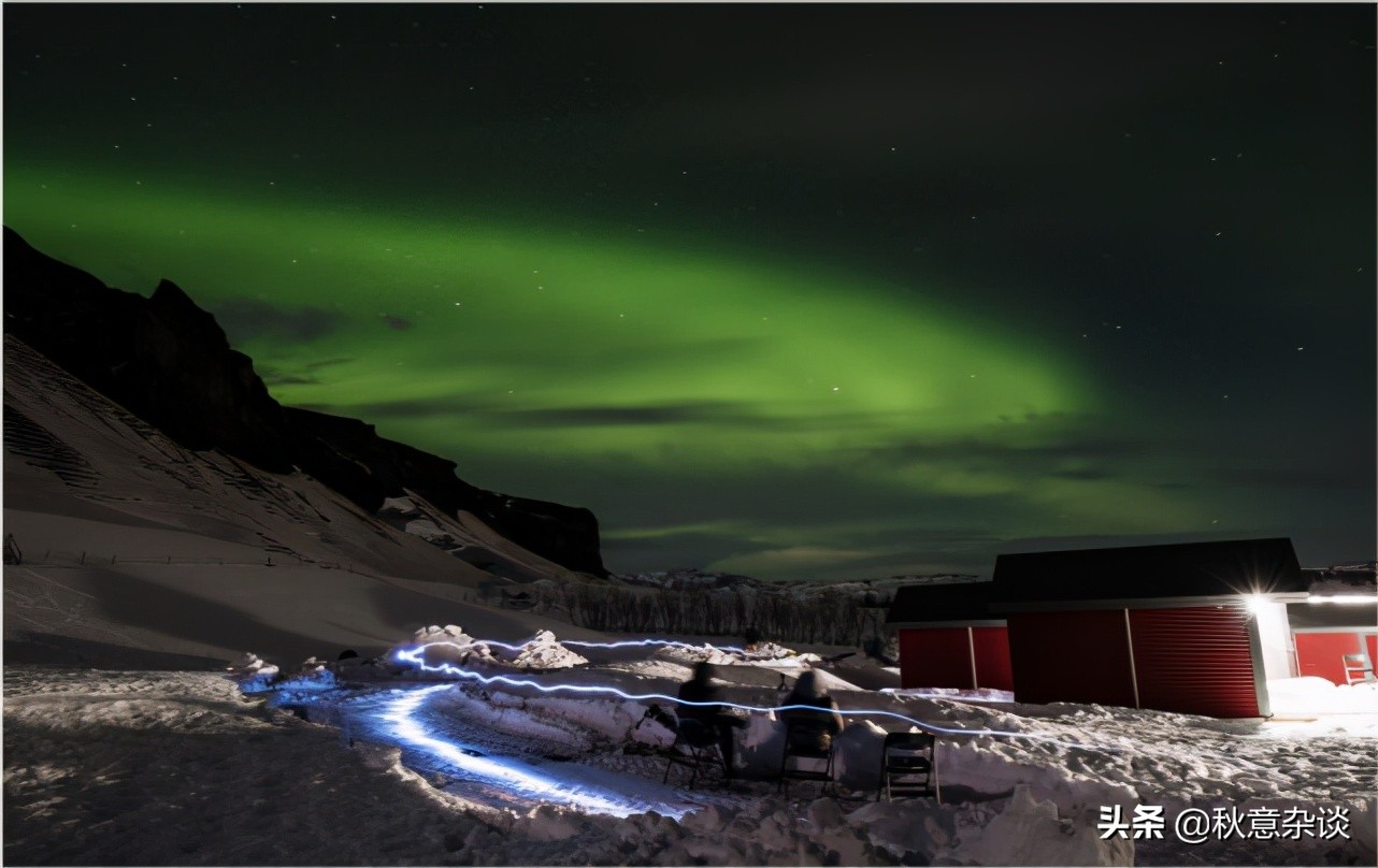 挪威北极光在哪里可以看到呢,北极村看北极光的最佳时间和地点