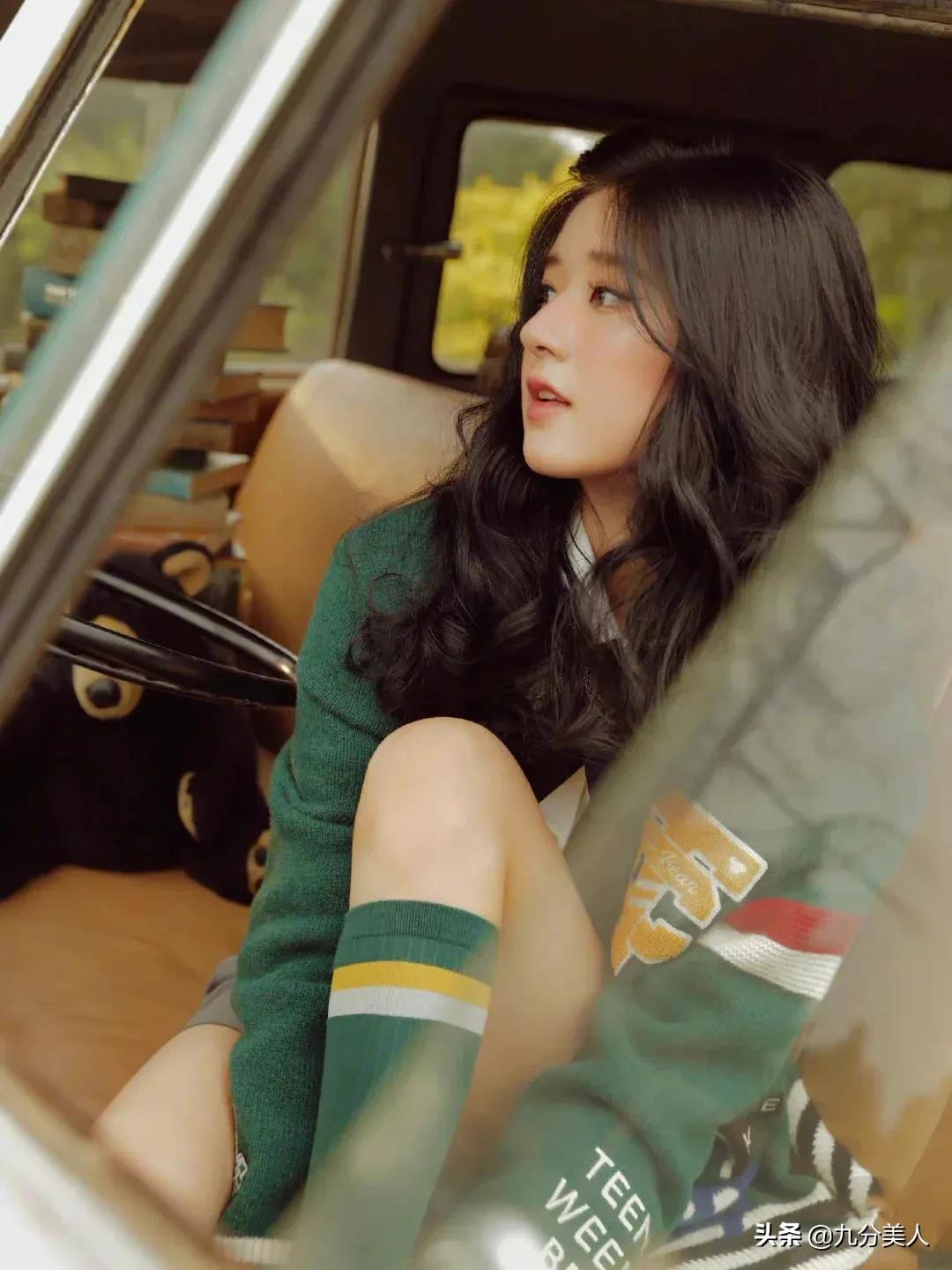 赵露思校园风穿搭,学院风穿搭赵露思最新