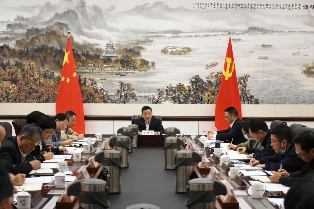 *党**办之窗|市委办公厅、政研室、改革办：在深刻领会、推动工作、宣传带动上走在前、作示范