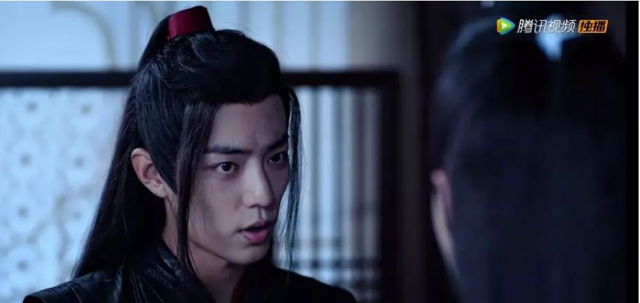 肖战绝世侧颜,肖战绝美回眸