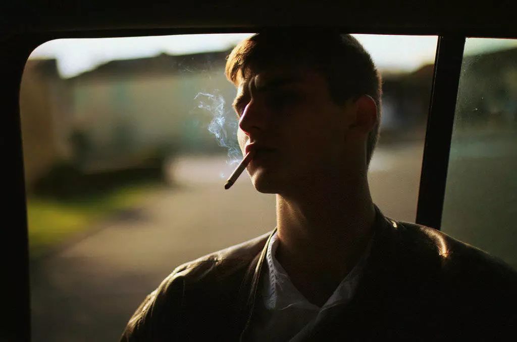 “夸夸群”频现朋友圈：沙雕网友，在线解压