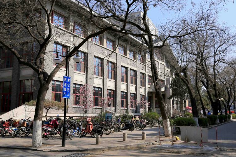 百年山东看青岛千年齐鲁逛青州,山东大学趵突泉景区