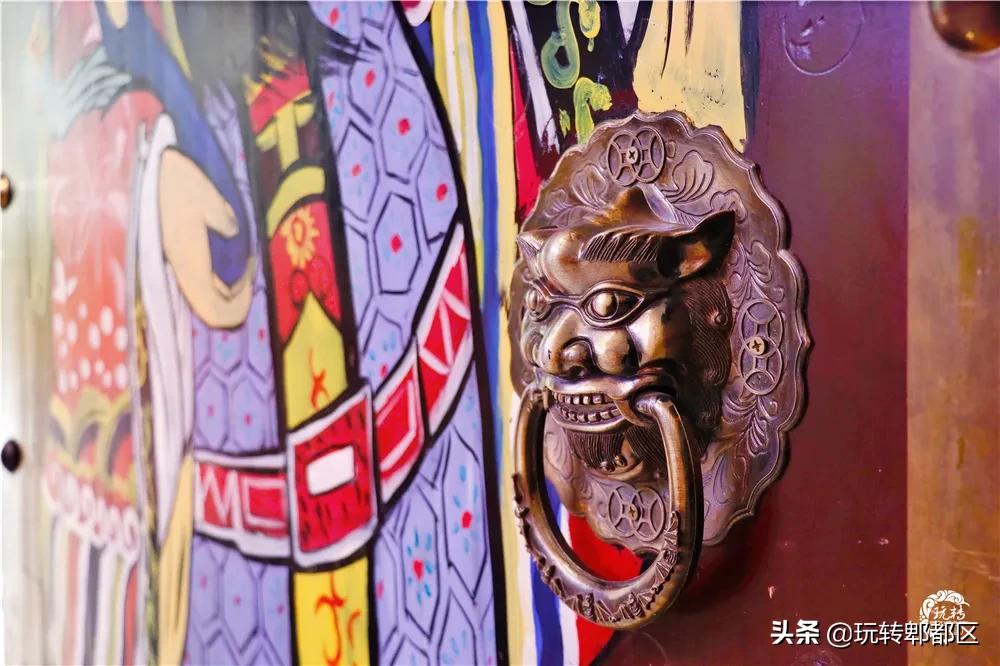 日均爆排1000+！壕涮八道硬核招牌，明星接连翻牌的巴蜀火锅来了