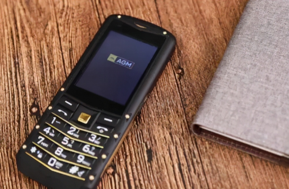 老人可视频通话机,agmm9老人机测评