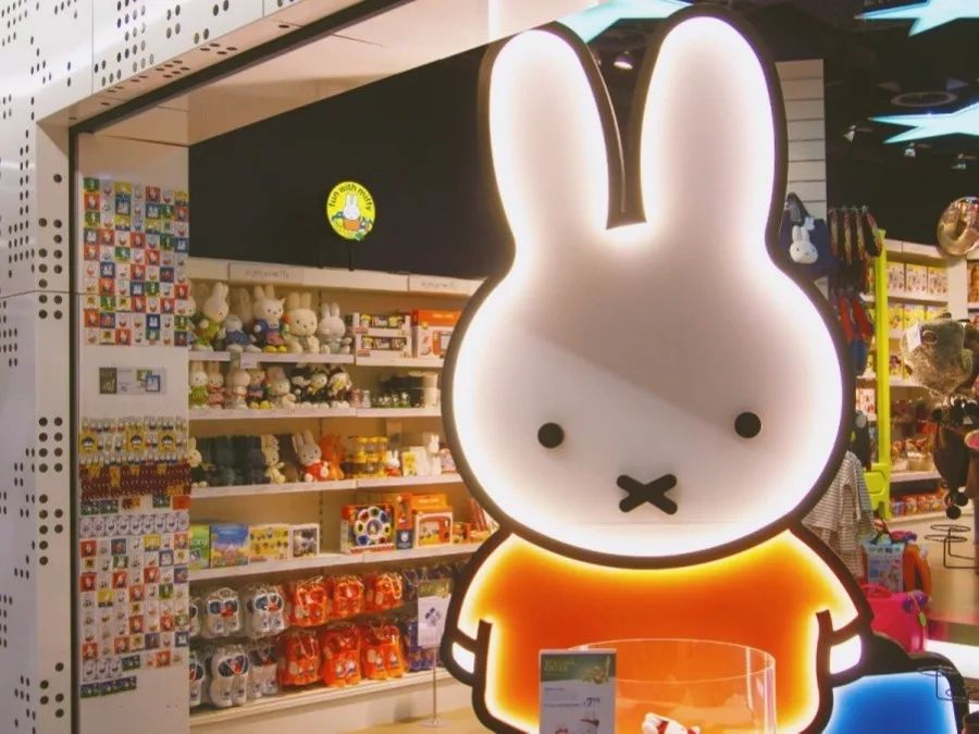 荷兰史基浦机场回国指南,史基浦机场攻略