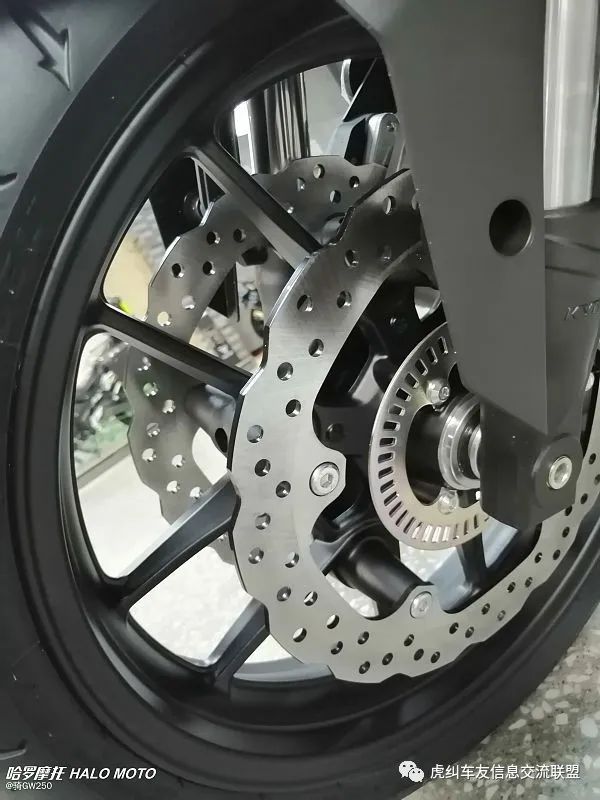 voge无极500r和豪爵铃木gsx250r,隆鑫voge大单缸