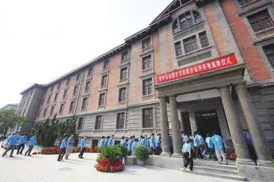 毛*东泽**《永久奋斗》告诉青年什么?