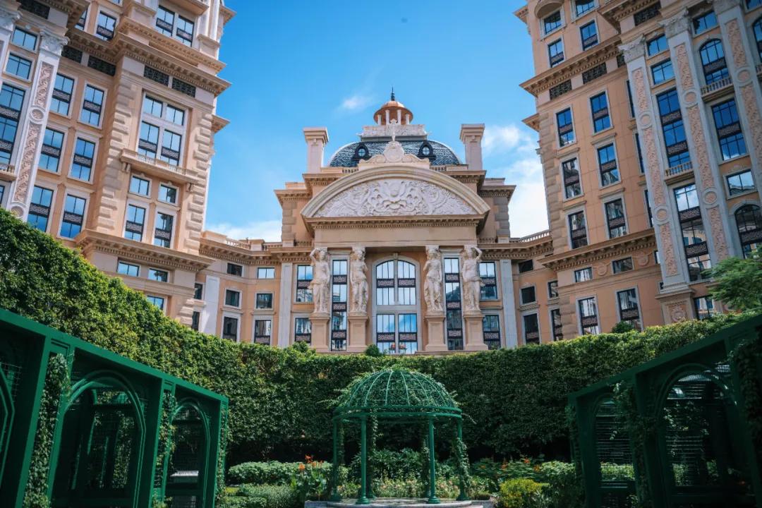 200元住总统套房,200块住酒店吃大餐