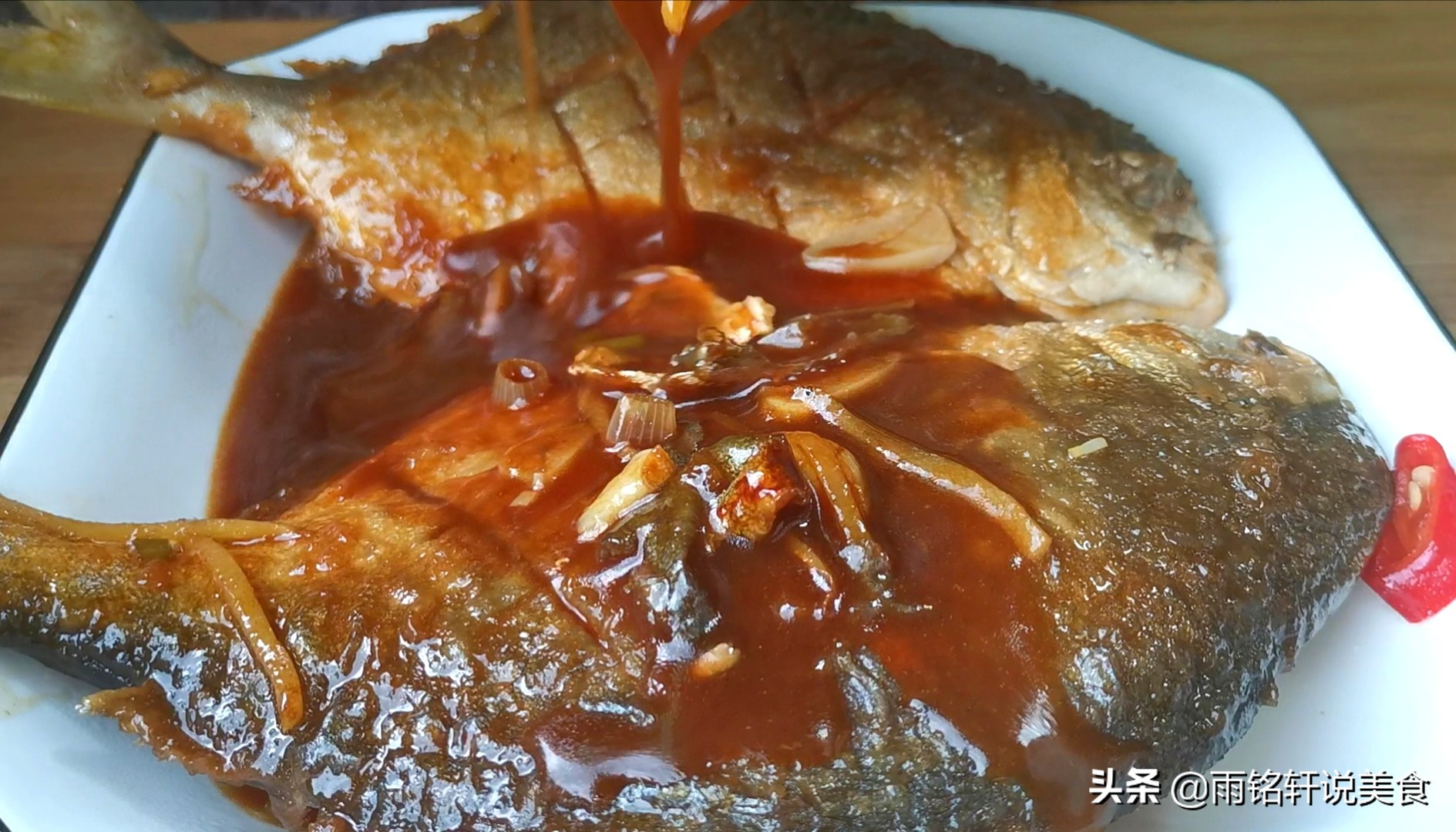 鲳鱼清蒸好吃又简单的方法,小鲳鱼的最佳做法清蒸