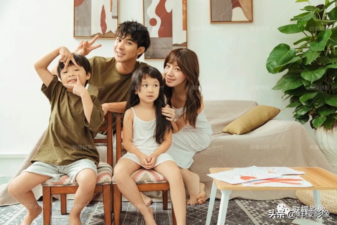 新春全家福拍摄技巧,全家福新年拍照姿势推荐