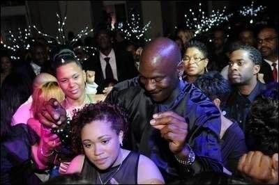 乔丹尤因聚首,99年乔丹尤因联手能拿冠军吗