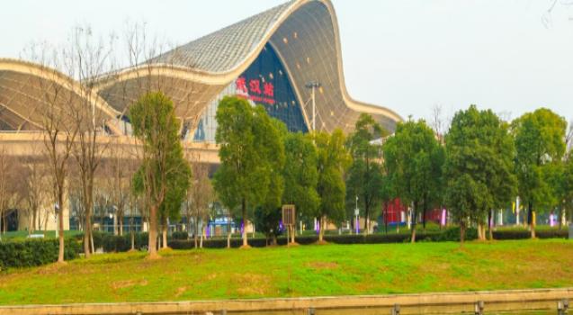 中国城市交通最发达的城市有哪些,我国交通最发达的城市是哪个县