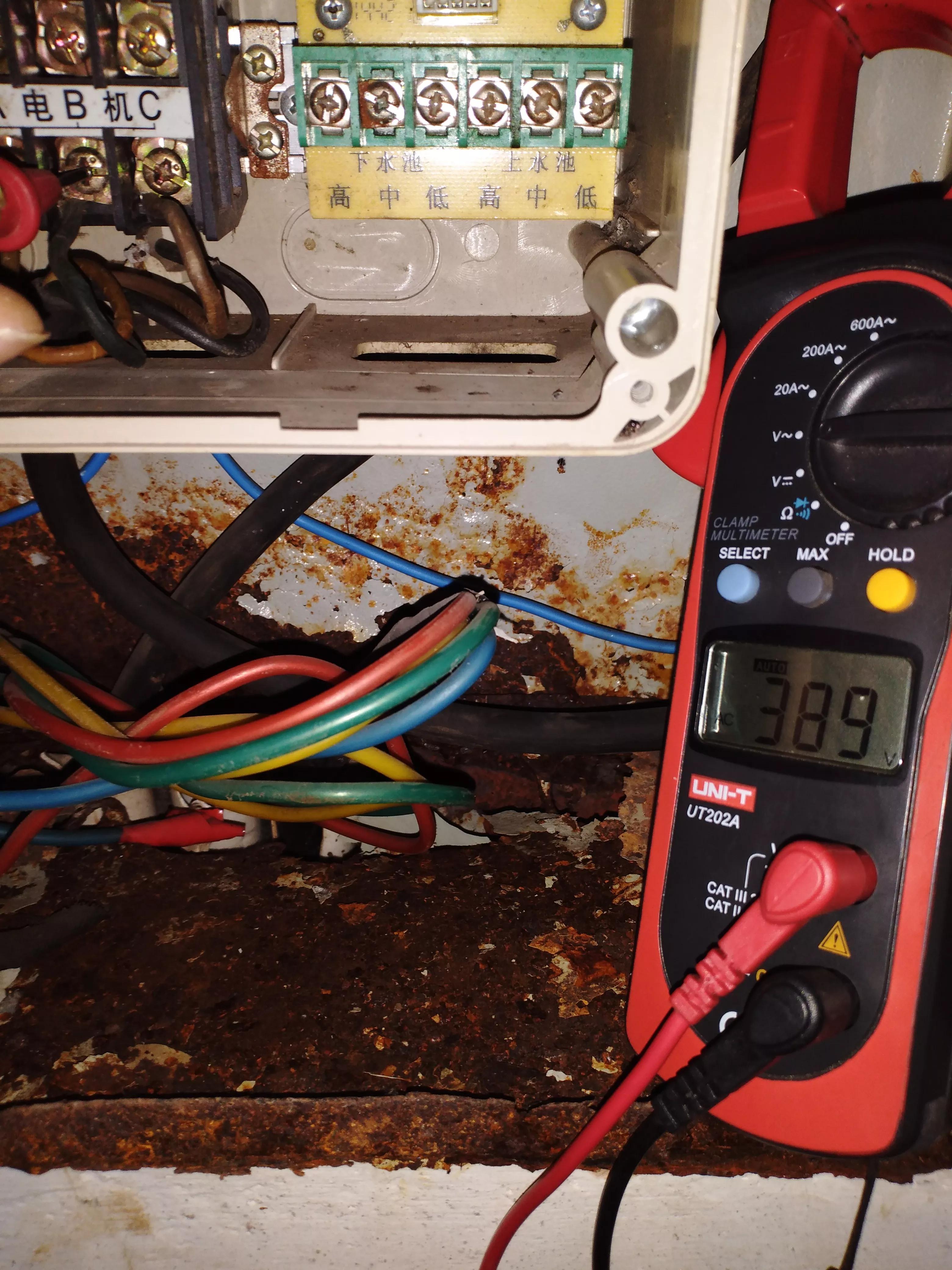 水泵自动上水器缺水保护,泵宝水泵智能控制器一直显示满水