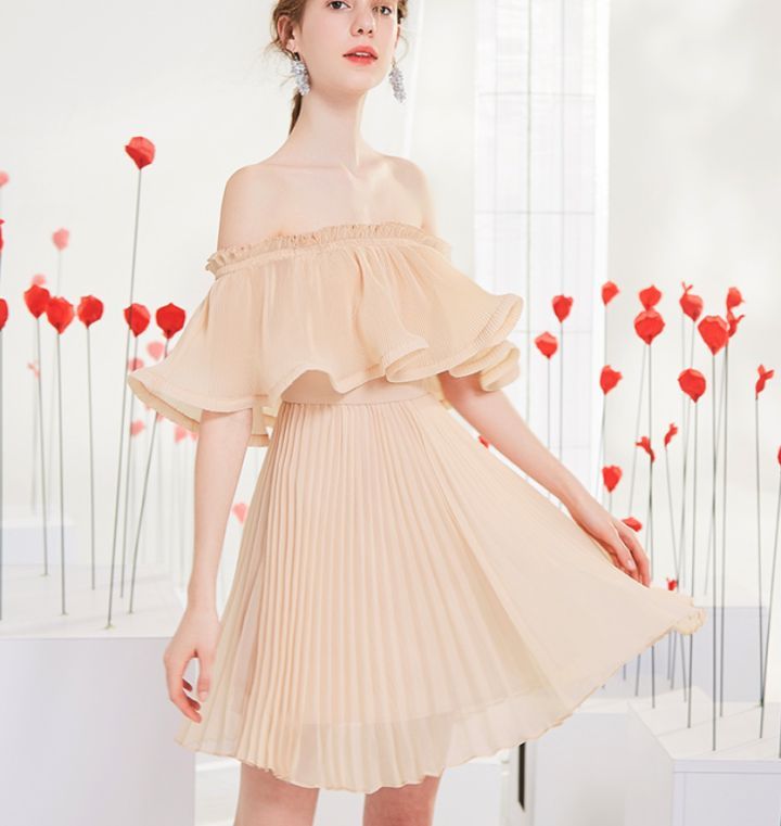 不想穿好看的衣服了,不想穿太贵的衣服